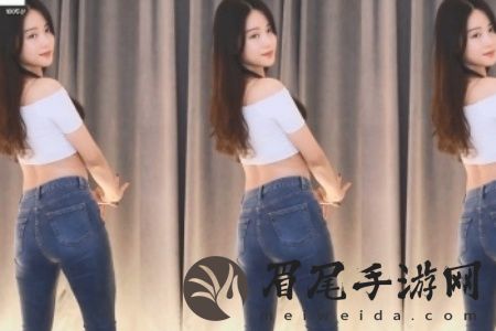 小s货边洗澡边c你