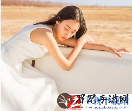 jb632583四叶草项链vca750：独特的设计让人一见倾心，佩戴后更加增添了气质和魅力！