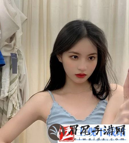 成色18k1.：独特风格和卓越质感，尽显经典与现代的完美融合！