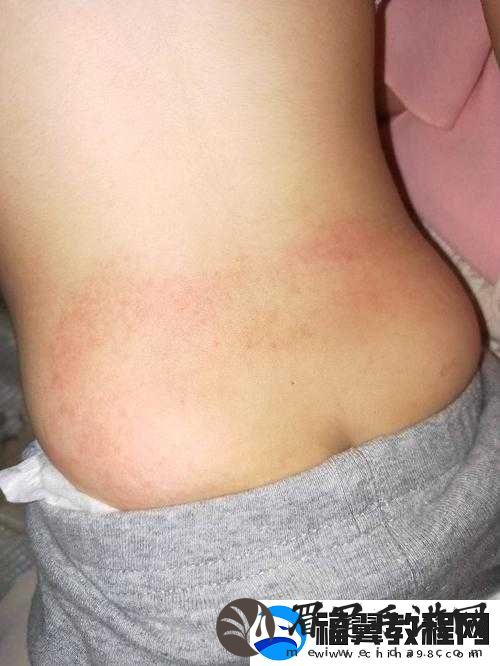 宝宝腰好会扭且用力大声