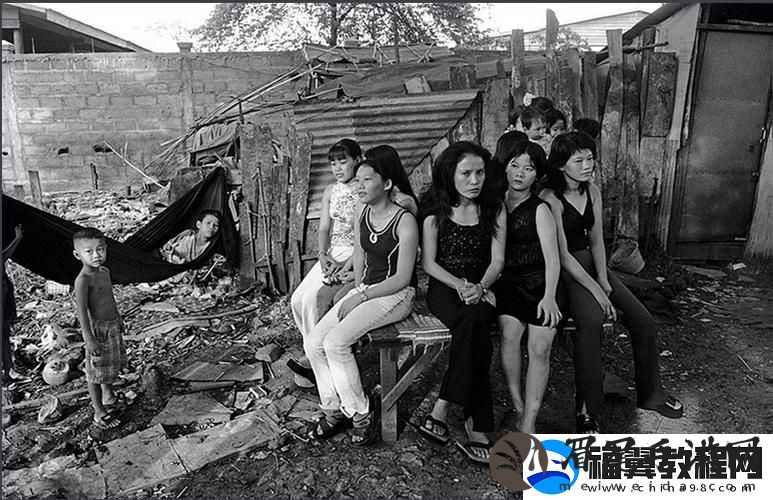 新在风雨中挣扎的她：野外妓女B有难处BXXX的故事
