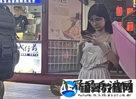 狗头萝莉向网友询问新发型