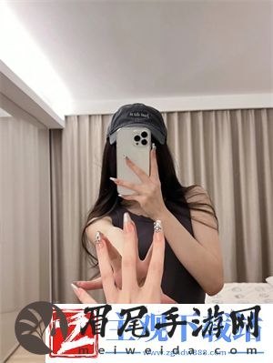 日本插槽x8是正规还是仿：可以仔细观察插槽的细节部分！