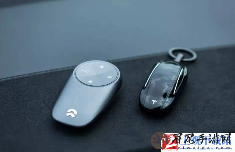小特钥匙和特斯拉软件冲突吗