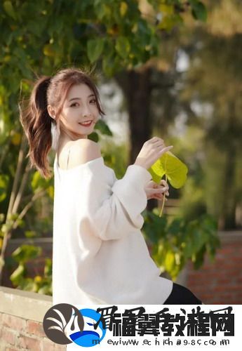 父亲有力挺送女儿的花园——如同一片希望的绿洲，绽放无尽的温暖与爱！
