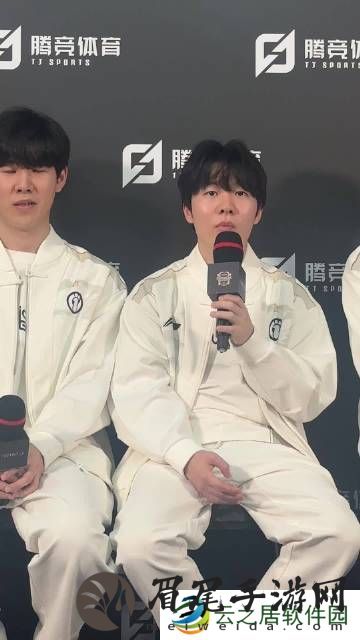 赛后群访Rookie：虽然输了但是能学到东西-磨合的时间还是不太充分