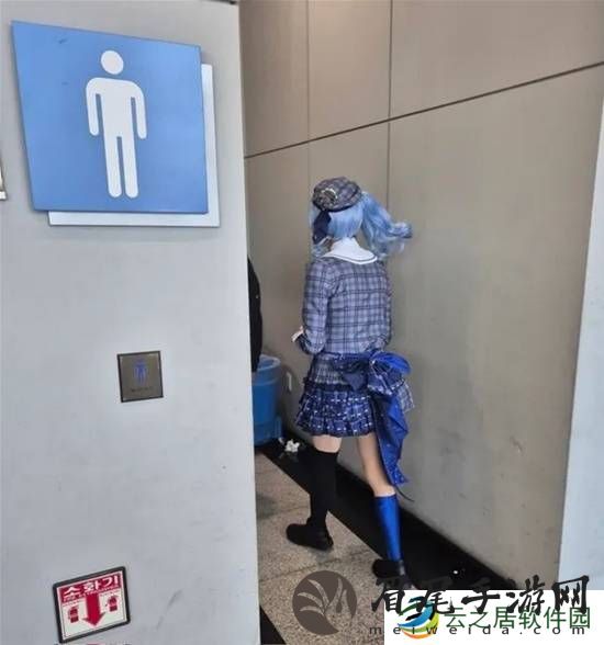 又一位大师点赞紫色韵味 整容后看身材的囧图