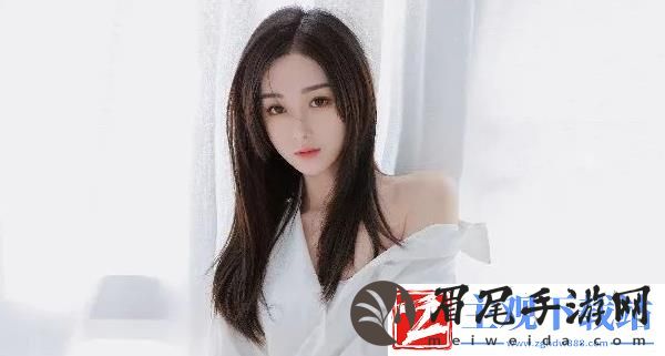 250前往虎牙早安酱家中线下互动-看着满柜的名牌不禁感慨：这生活条件整挺好！