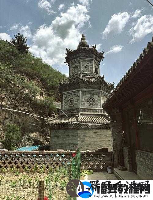 神秘古寺三门大开