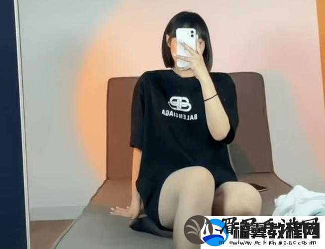 探花**